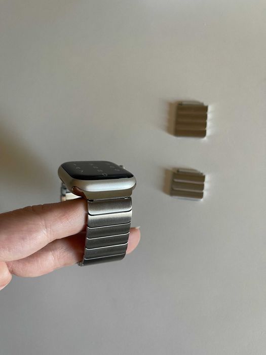 Pasek DEVIA Elegant Link Bracelet do Apple Watch 40mm/41mm 38mm Silver