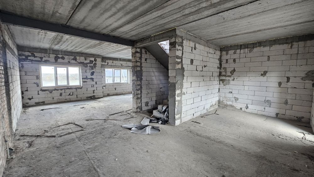 Продам таунхаус район Лісопаркової