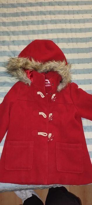 Casaco vermelho com pelo
