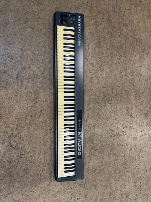M-Audio Keystation 88 – Teclado MIDI + Oferta de suporte