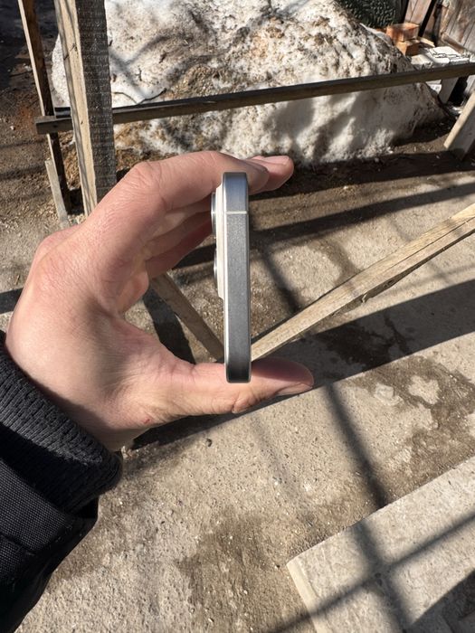 Продам Iphone 15pro 128gb
