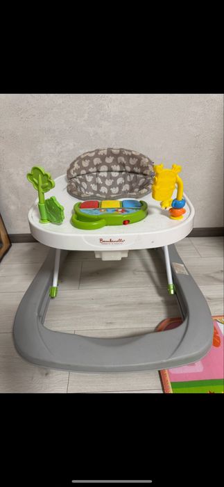 Дитячи ходунки гарний стан, використовувалися не більше двух місяців!