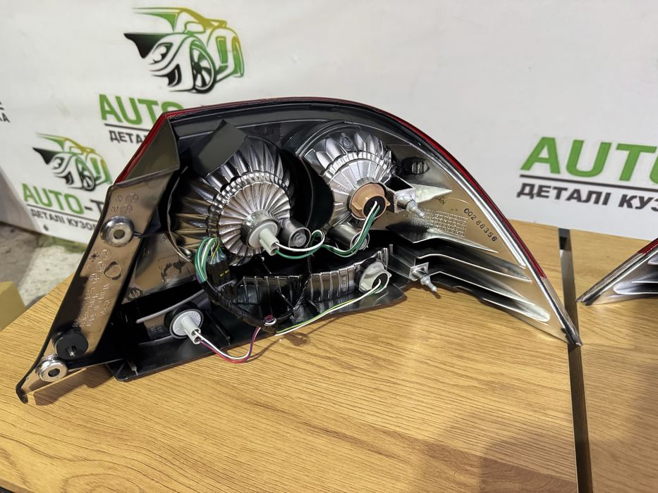 фонарь фара Lancer 9 задній ліхтар лансер ланцер 2004-2008