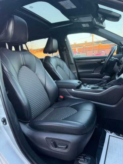 Toyota Highlander XSE      2021