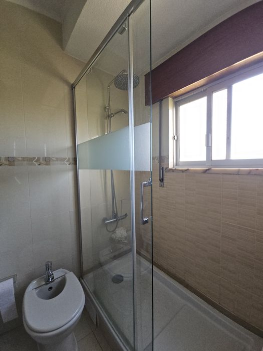 Porta de correr (vidro temperado) para duche wc