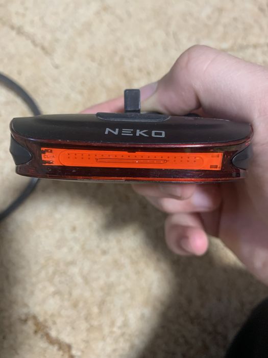 задний моргающий фонарь на велосипед