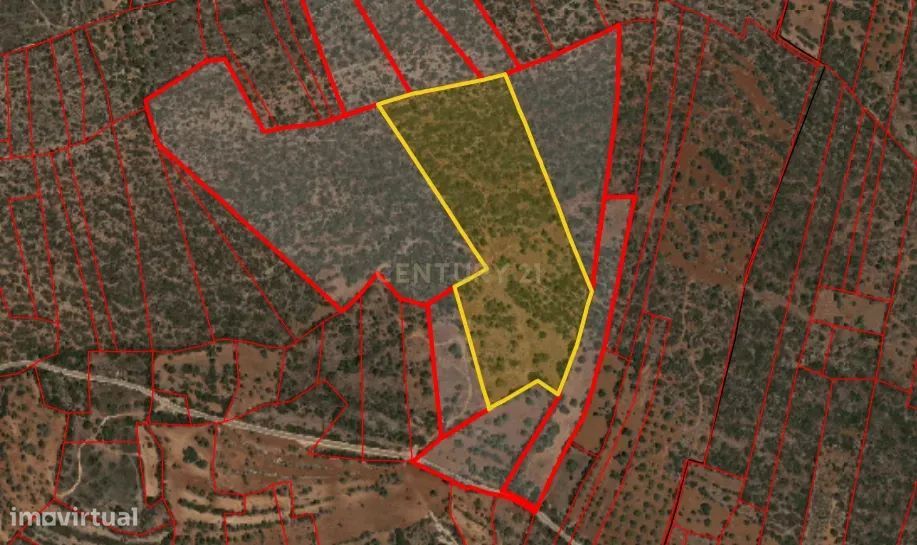 Rural land plot of 44,720 m² with good access near Paderne – Albufeira
