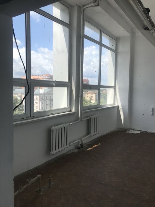 Велике  приміщення оренда центр