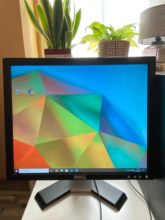 Komputer PC Intel J1900 8GB RAM SSD 240GB + Monitor Dell 17" Windows 10 Pro