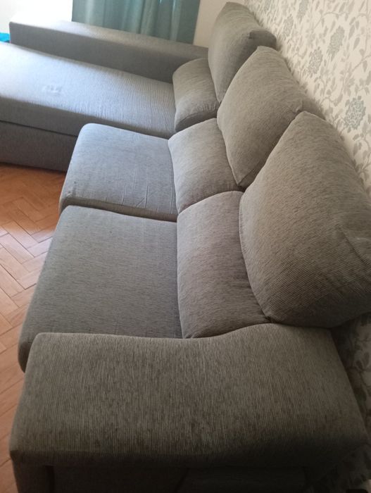 Sofá com chaise long