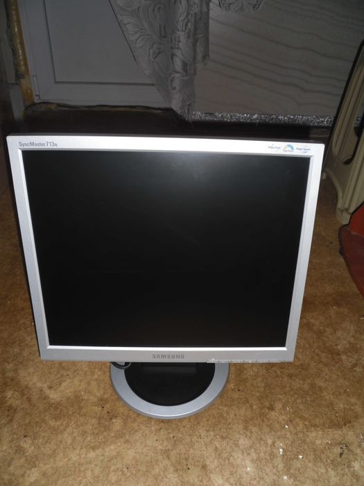 Монитор Samsung 713N | 17" | VGA