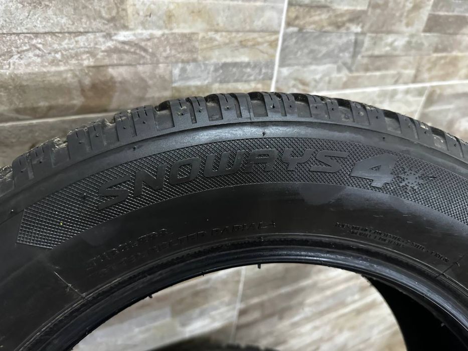 Зимова резина Lassa snoways 4