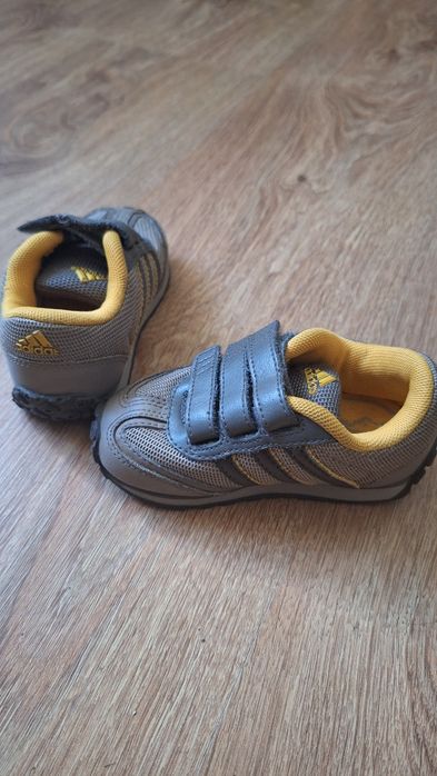 Красовки дитячі Adidas 21р