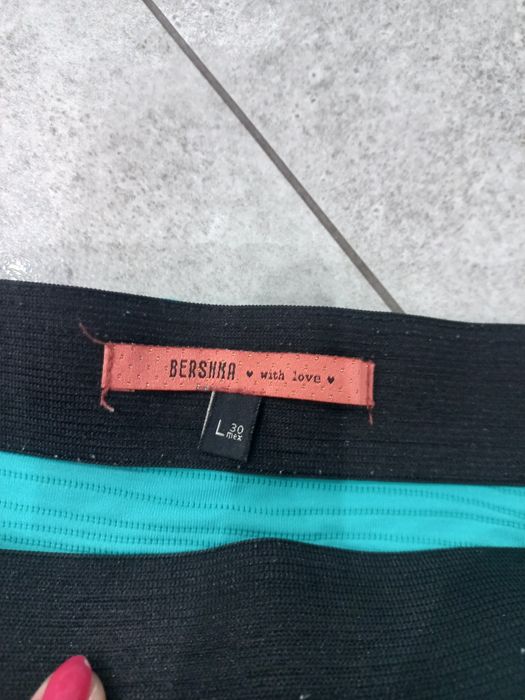 Mini spódniczka Bershka L