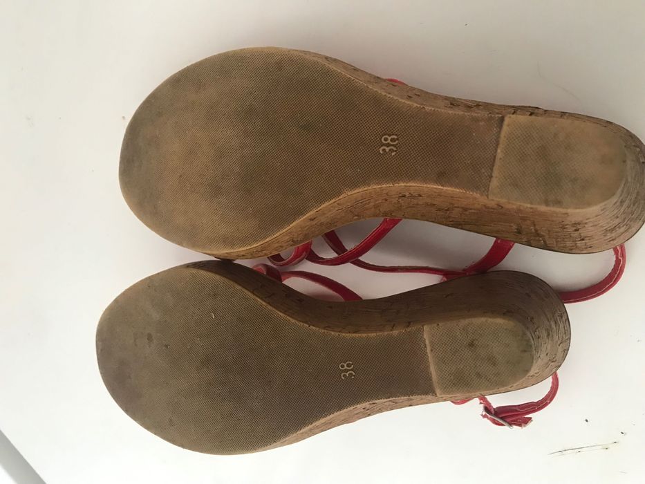 Sandálias Vermelhas Nº 38