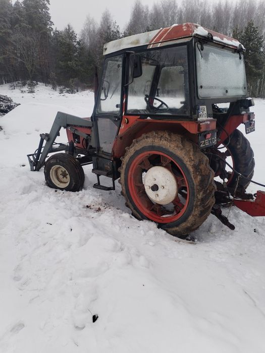 Zetor 7211 z turem