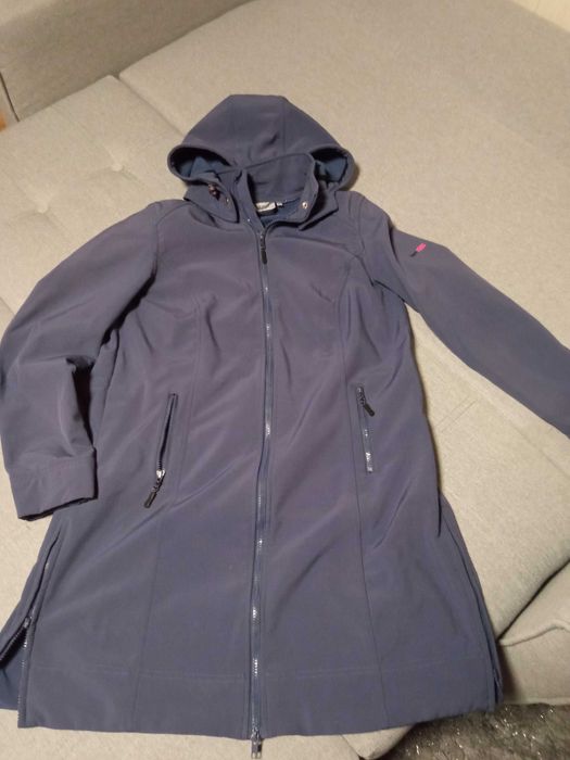 Kurtka typu softshell z kapturem dłuższa
