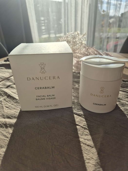 Danucera Cerabalm
Treść