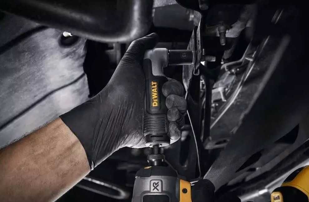Насадка угловая DeWALT DWAMRA38FT с квадратом под  головки