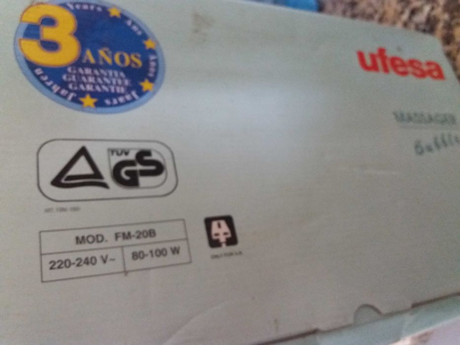 banheira de hidro massagem para pés nova  UFESA