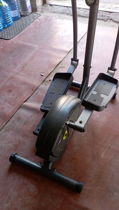 Тренажер в гарноум стані