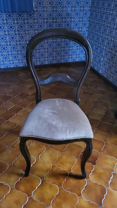 Mobilia quarto em bom estado