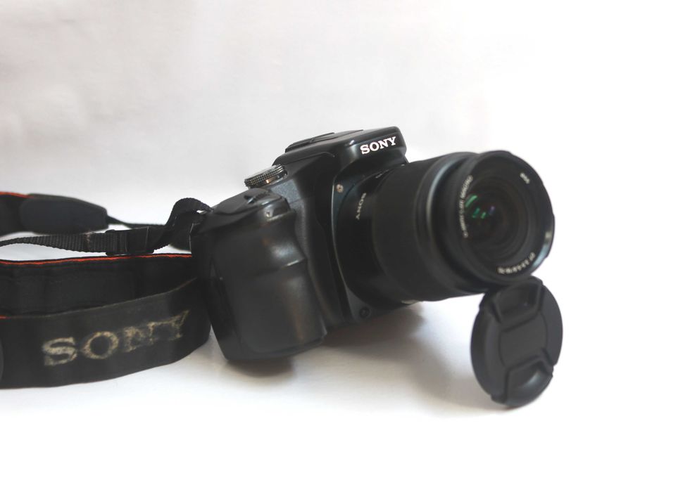 Sony A100 com lente Sony 18-70mm máquina fotográfica digital reflex