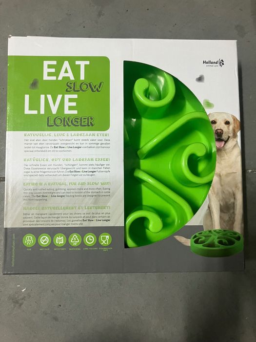Comedouro (grande) para evitar que os cães comem demasiado depressa