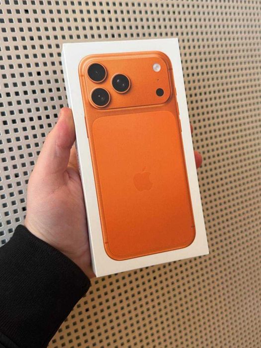 Apple iPhone 17 Pro Max 256 gb Cosmic Orange: 65 400 грн