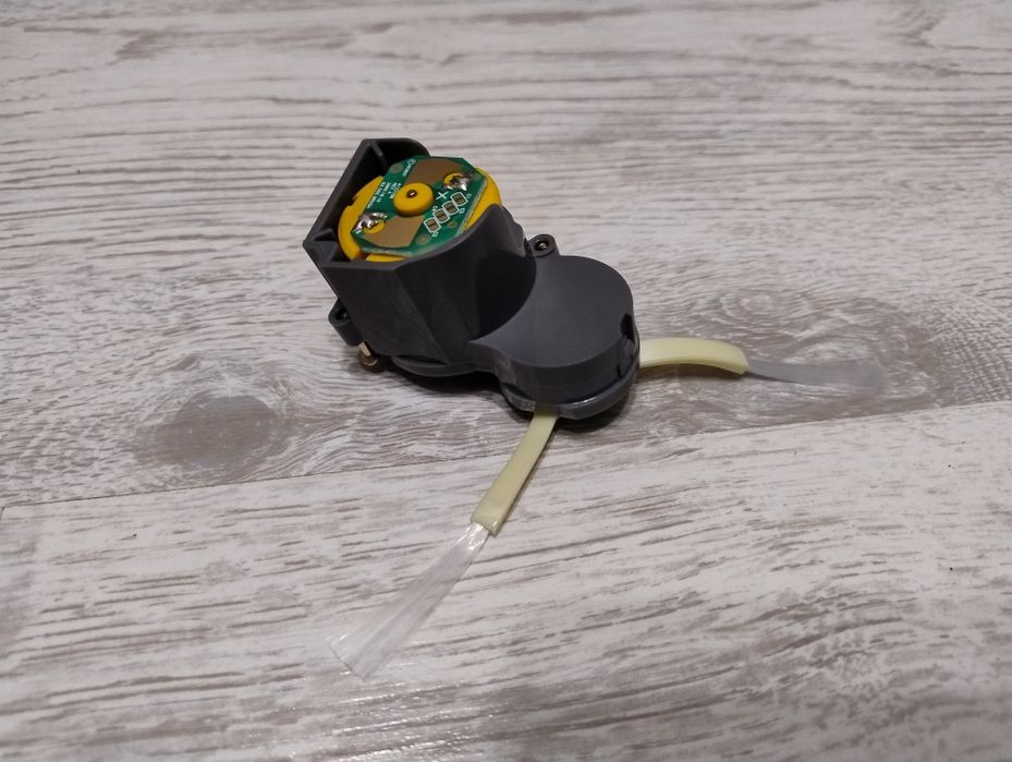 Moduł szczotki bocznej Irobot Roomba e5 z Nową szczotką