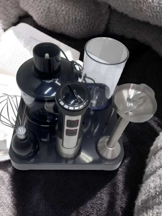 Потужний погружний блендер для кухонних геніїв та любителів готувати