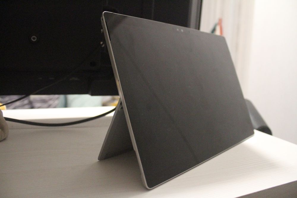 Surface pro 4 128gb Intel core i5