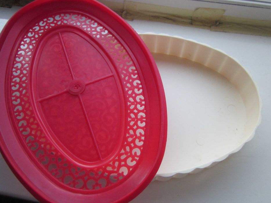 Шкатулка большая с восточными мотивами,красно-белая 31 х 21 х 7см