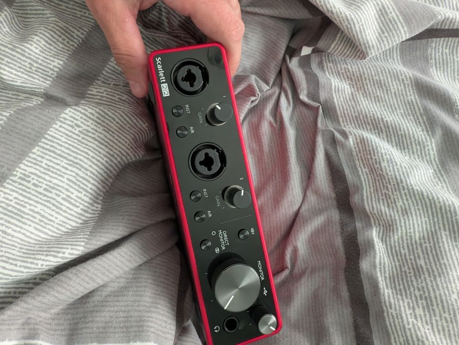 Focusrite Scarlett 2i2 3rd Gen на ремонт або запчастини для машини