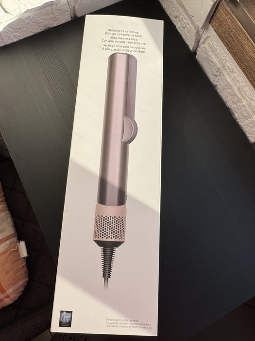 Продам фен Dyson Airstrait