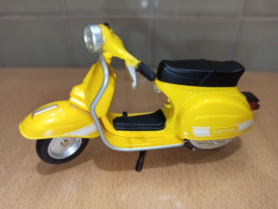 Miniatura vespa mota, VW T1 pão de forma