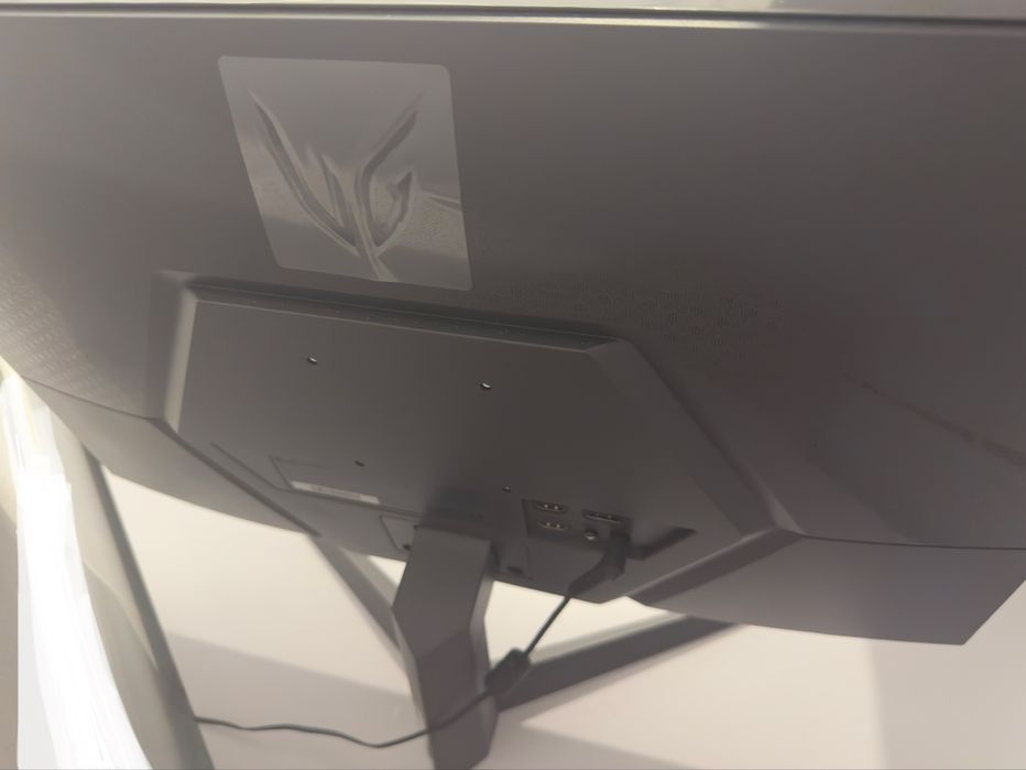 Monitor Selado com caixa original Gaming LG UltraGear 24GS50F-B (24'' - Full HD - VA - 180 Hz - 5 ms)