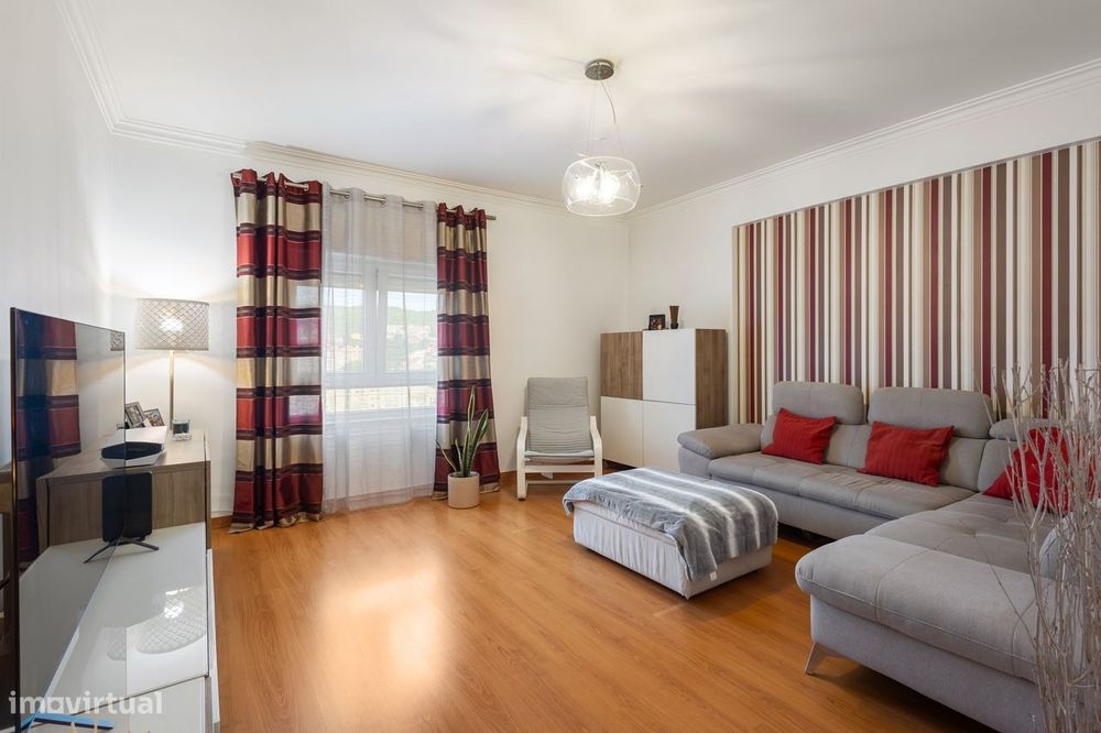 T3 Totalmente Remodelado no Bom Sucesso – Alverca do Ribatejo