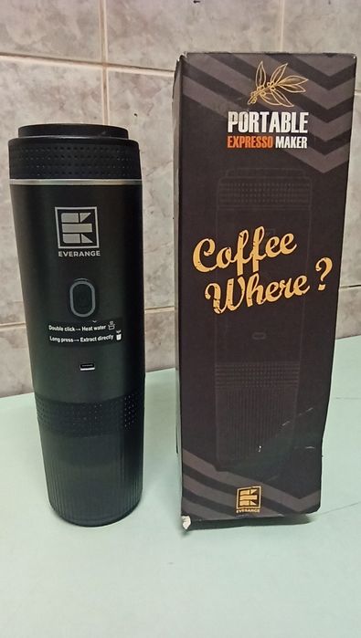 Портативна кавоварка Everange.
