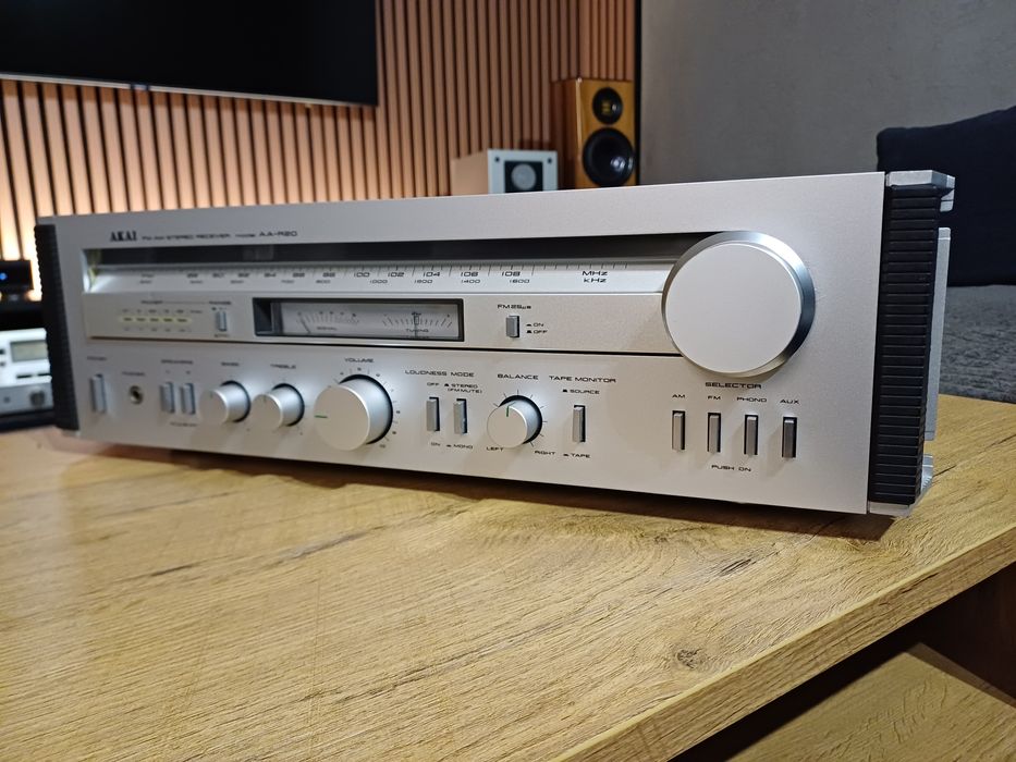 AKAI AA-R20 amplituner vintage