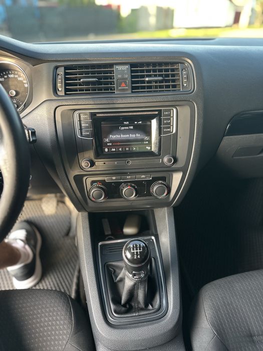 Volkswagen Jetta 2016