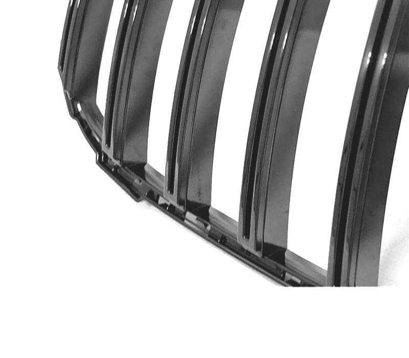 GRELHA FRONTAL MERCEDES W205 14-18 LOOK GT-R PRETO BRILHANTE