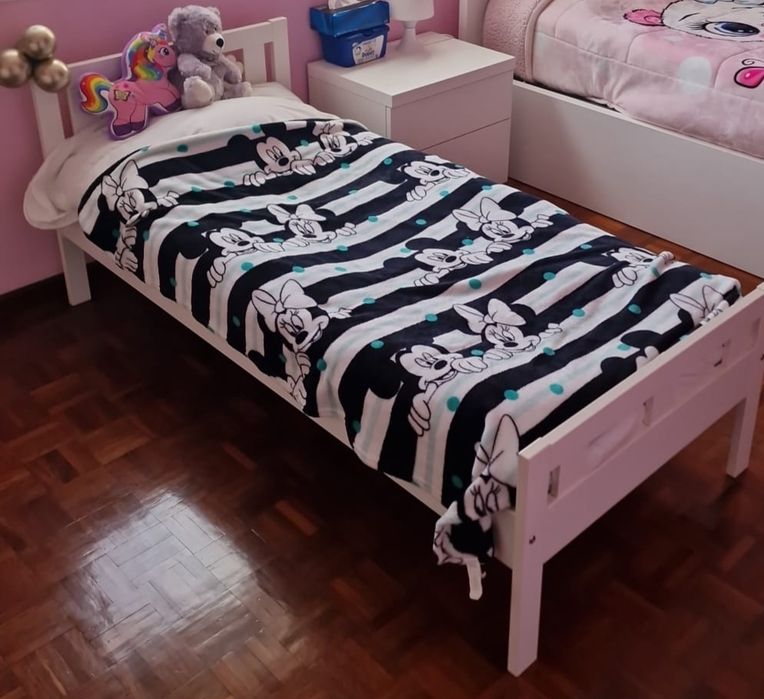 Cama de criança ikea usada