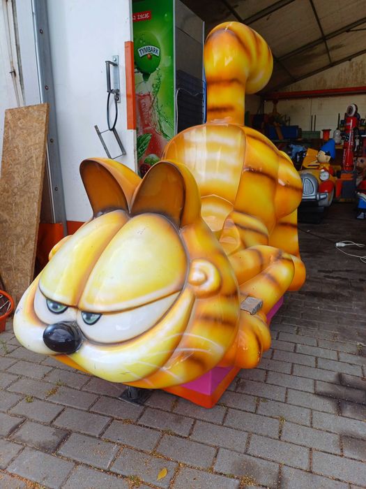 Bujak zarobkowy -  Garfield / Ciężarówka z drewnem