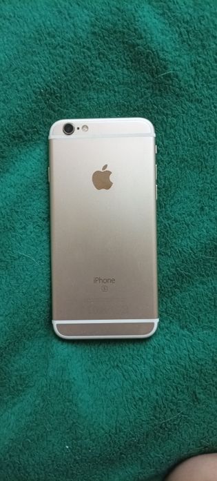 Продаю IPhone 6S
