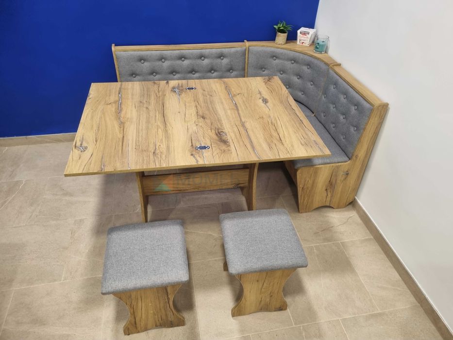 Комплект на кухню: Куток, стіл, дві табуретки. Готово до відправки.