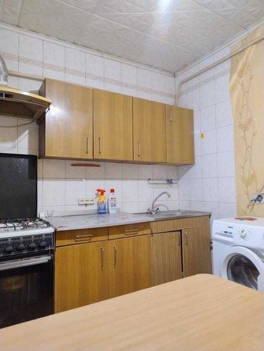 Продам 1 к. із. квартиру в самому центрі, метро Ярослава Мудрого - View 2