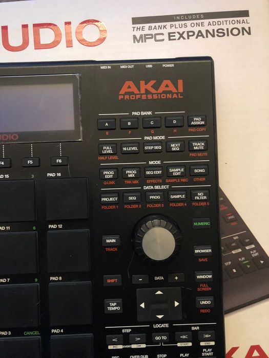 Akai MPC Studio (controlador MIDI)