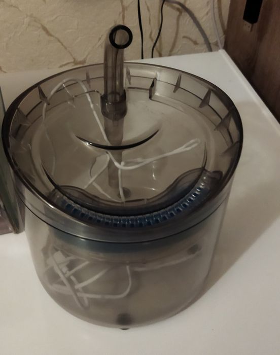 Автоматический фонтан-поилка для животных