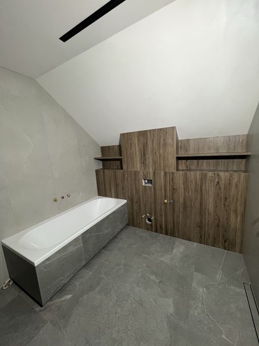 Плиточні робочити.Львів